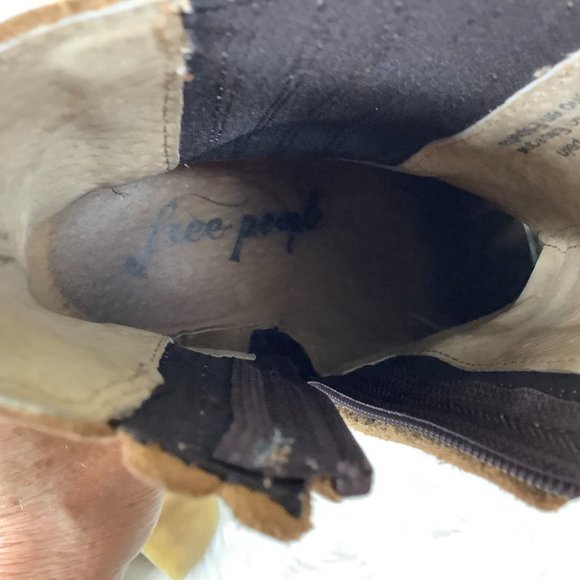 Free People Chunky Lugged Heel Tan Nubuck Leather James Chelsea Boot EU 40 - Picture 7 of 8